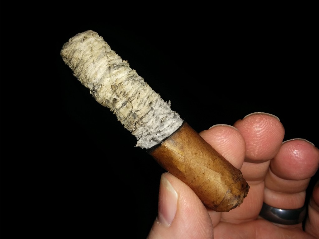 Evil Genius White Chapel cigar with long ash